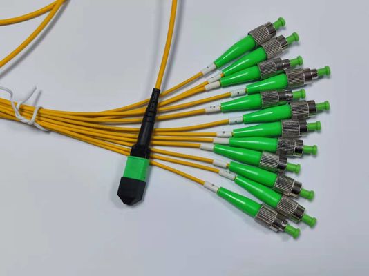 주문 12 Fiber MTP MPO Cable with APC Male to FC APC Fanout Patch Cord for High Density Applications (고밀도의 애플리케이션을 위한 12 피버 MTP MPO 케이블) 온라인 제조
